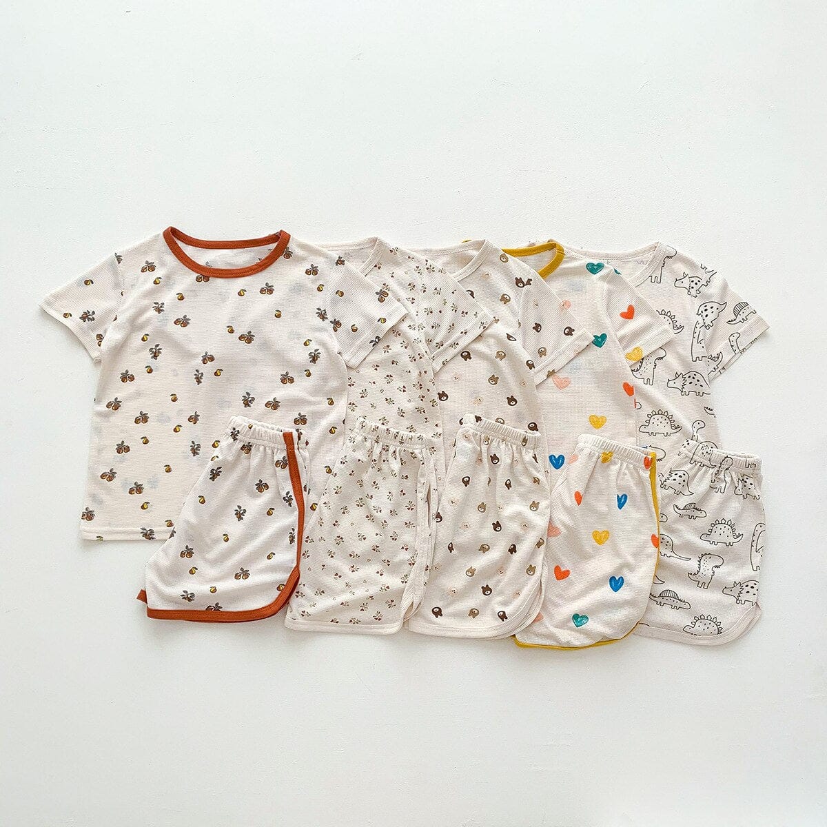 半袖パジャマ キッズ 半袖 プリント セットアップ パジャマ Tシャツ ショートパンツ フラワー 恐竜 ダイナソー くま ベア【mh0001165】