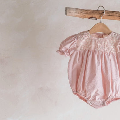 半袖ワンピース pink romper / 6M/66cm ベビー キッズ フラワー 刺繍 レース 半袖 パフスリーブ ロンパース ワンピース ピンクホワイト リンク 姉妹 お揃い コーデ【mh0001952】