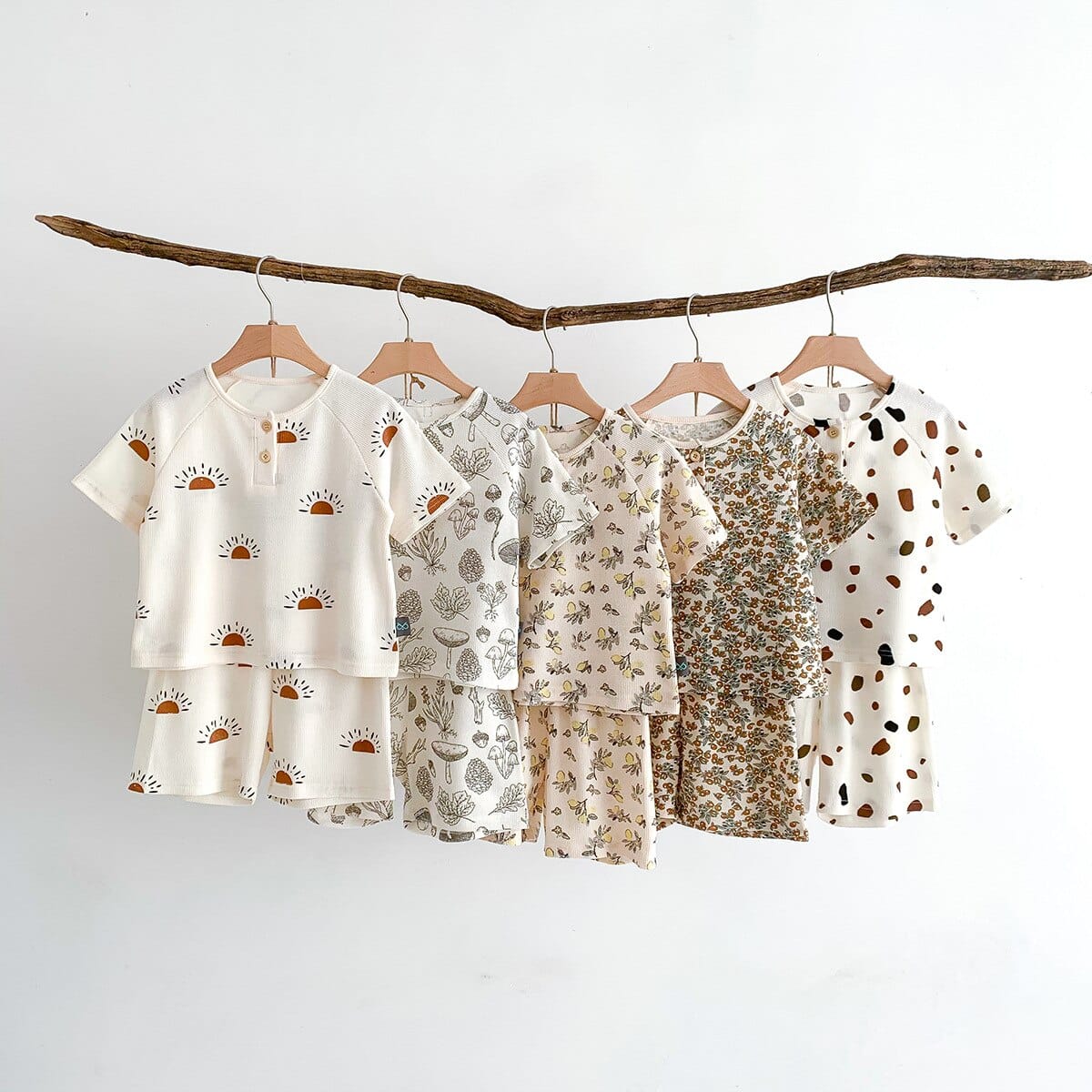 半袖パジャマ キッズ 半袖 プリント セットアップ パジャマ Tシャツ ショートパンツ フラワー レモン