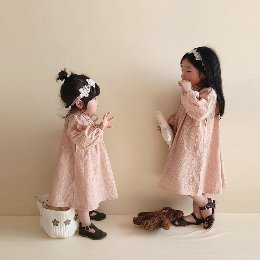 -ベビーキッズ フラワー 刺繍 エプロン ワンピース ロンパース【mh0000064】 - mamahalo shop - 長袖ロンパース -  べビー服 - 子供服 - 男の子 - 女の子