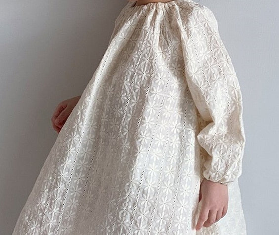 -ベビーキッズ フラワー 刺繍 エプロン ワンピース ロンパース【mh0000064】 - mamahalo shop - 長袖ロンパース -  べビー服 - 子供服 - 男の子 - 女の子