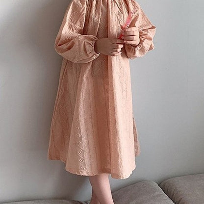 -ベビーキッズ フラワー 刺繍 エプロン ワンピース ロンパース【mh0000064】 - mamahalo shop - 長袖ロンパース -  べビー服 - 子供服 - 男の子 - 女の子