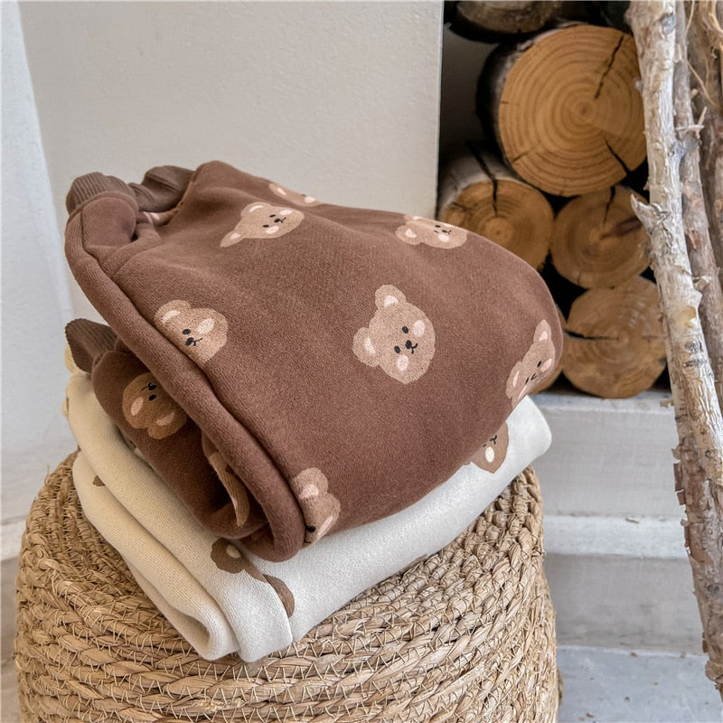 -キッズパンツ 裏起毛 スウェットロングパンツ ベアくまプリント ベージュ/ブラウン/2カラー【mh0000109】 - mamahalo shop - ロングパンツ・スウェットパンツ -  べビー服 - 子供服 - 男の子 - 女の子